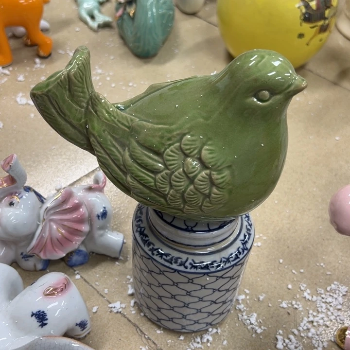 瓷片微瑕陶瓶。。。。。。。。。。。、