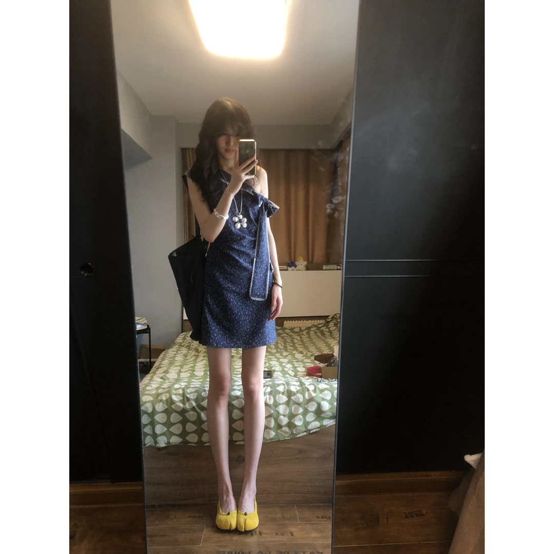 parkyeon2025新款碎花连衣裙度假风收腰显瘦蝴蝶结无袖斜肩短裙