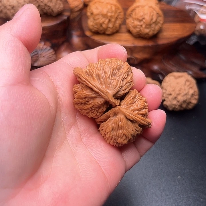 桃核把件核桃半壁
