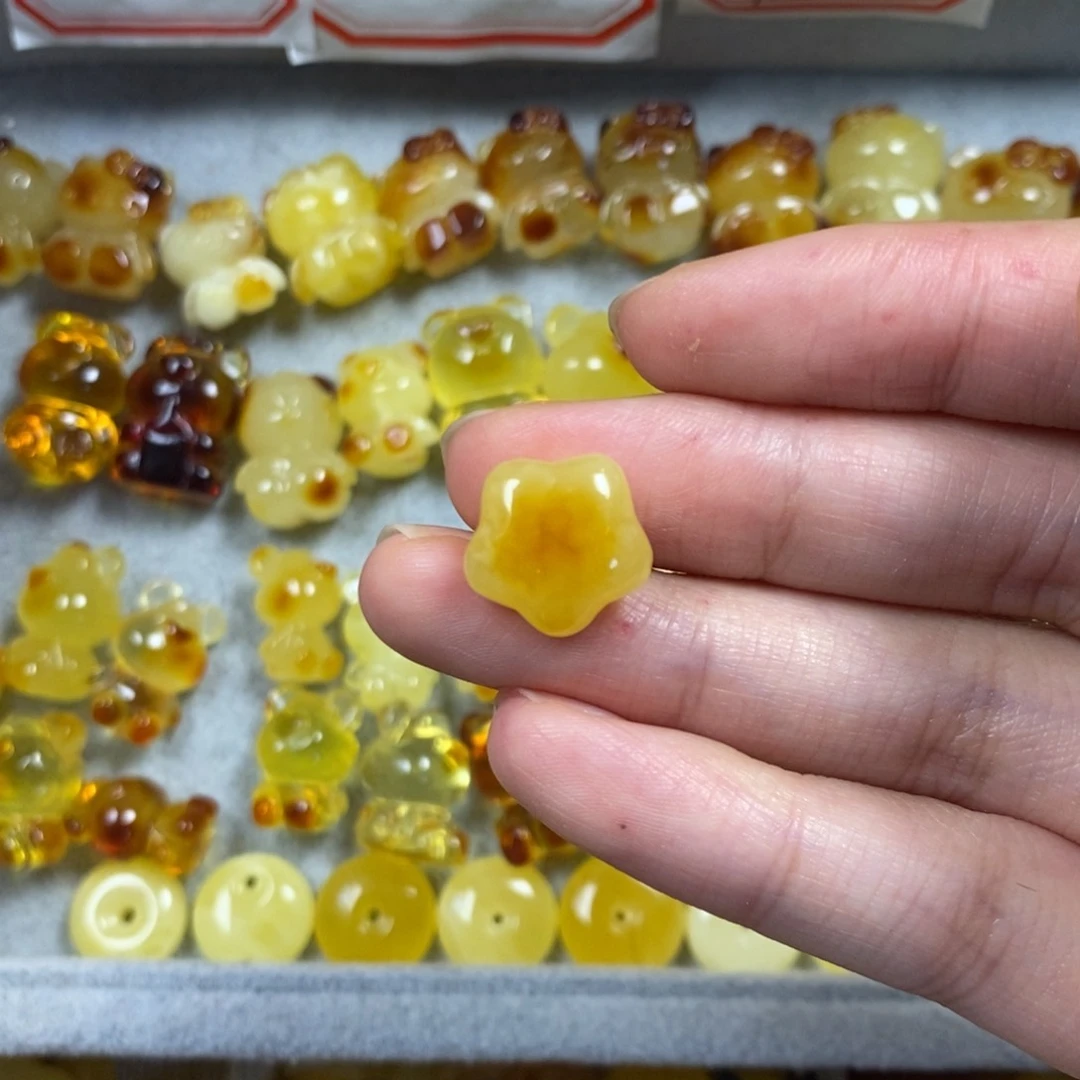 未镶嵌颈饰琥珀星星