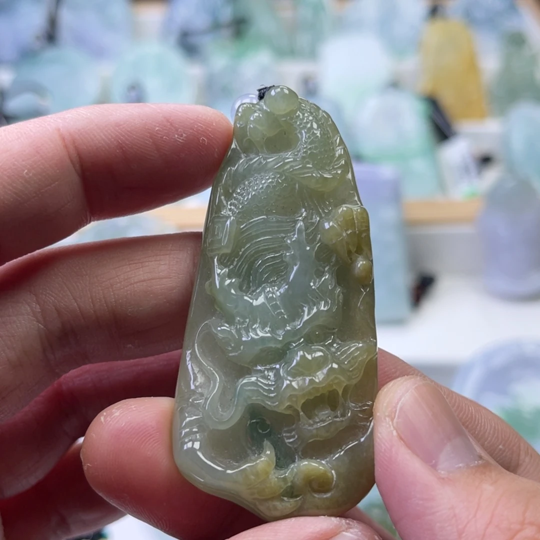 翡翠未镶嵌颈饰007