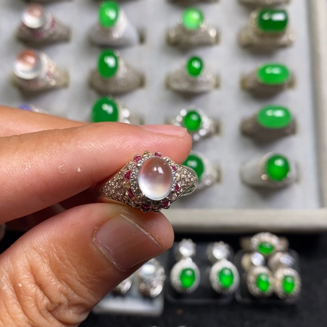 翡翠未镶嵌戒指戒指