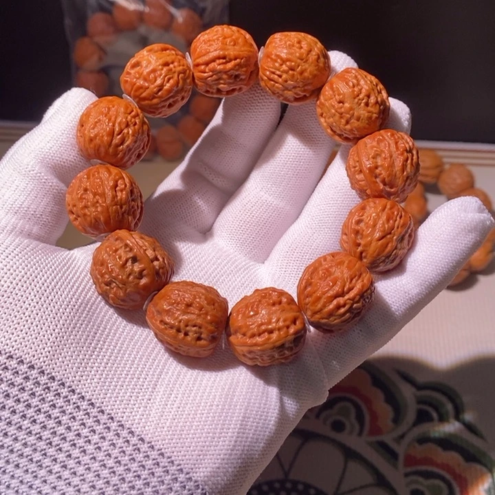 文玩核桃手串……10