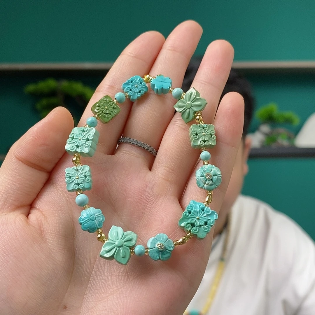 绿松石未镶嵌珠宝奇石