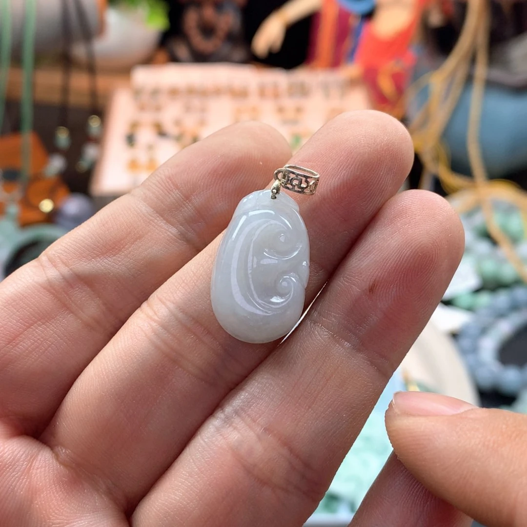 颈饰银S925镶嵌翡翠