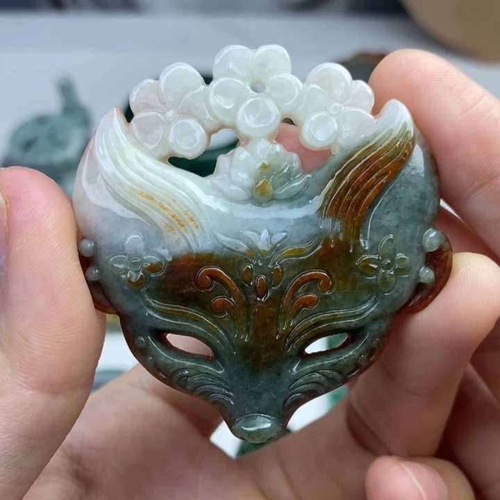 颈饰未镶嵌翡翠吊坠