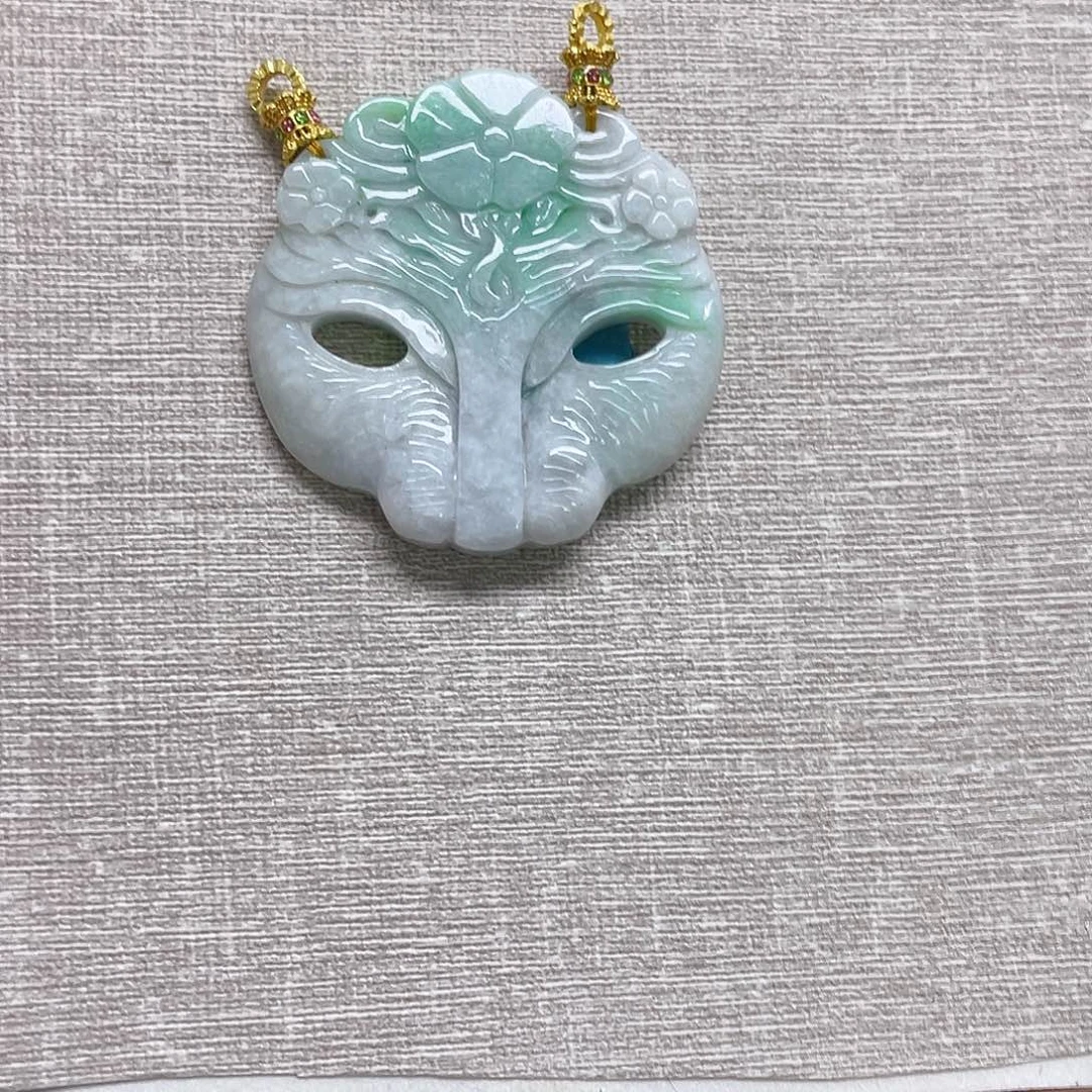 翡翠未镶嵌颈饰吊坠