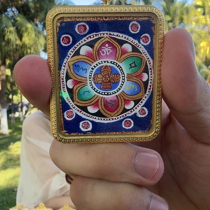 吊坠关老师-热贡纯手绘唐卡