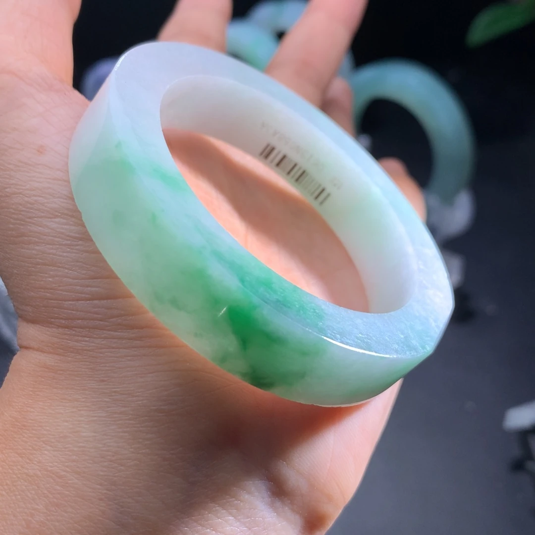 定制翡翠翡翠手镯未镶嵌