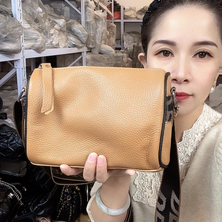 蚕丝小牛剖层皮革PU