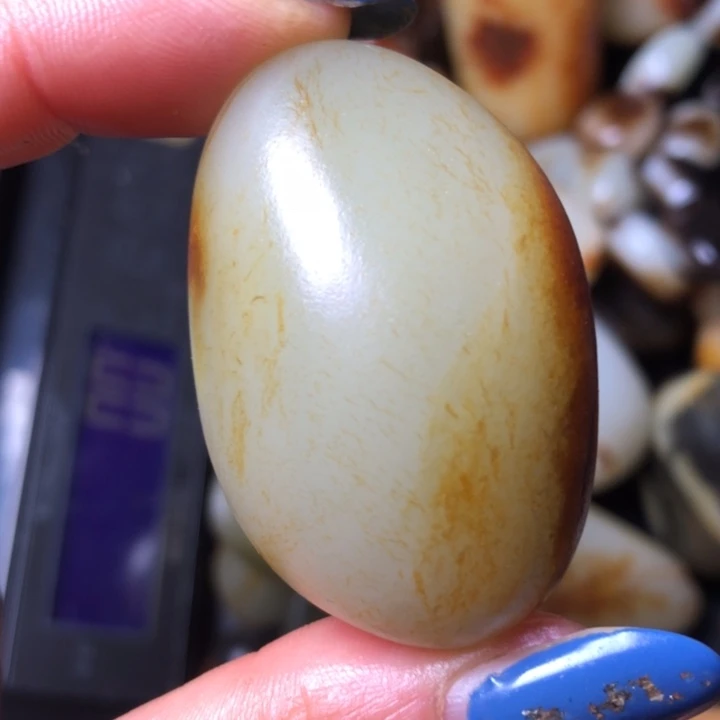 和田玉未镶嵌珠宝奇石