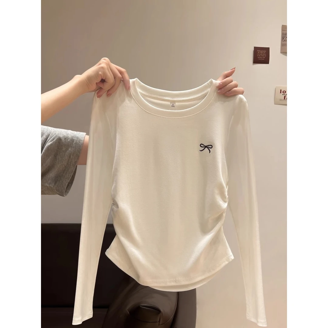 2025春秋正肩纯棉蝴蝶刺绣褶皱圆领长袖T恤女内搭修身打底衫上衣