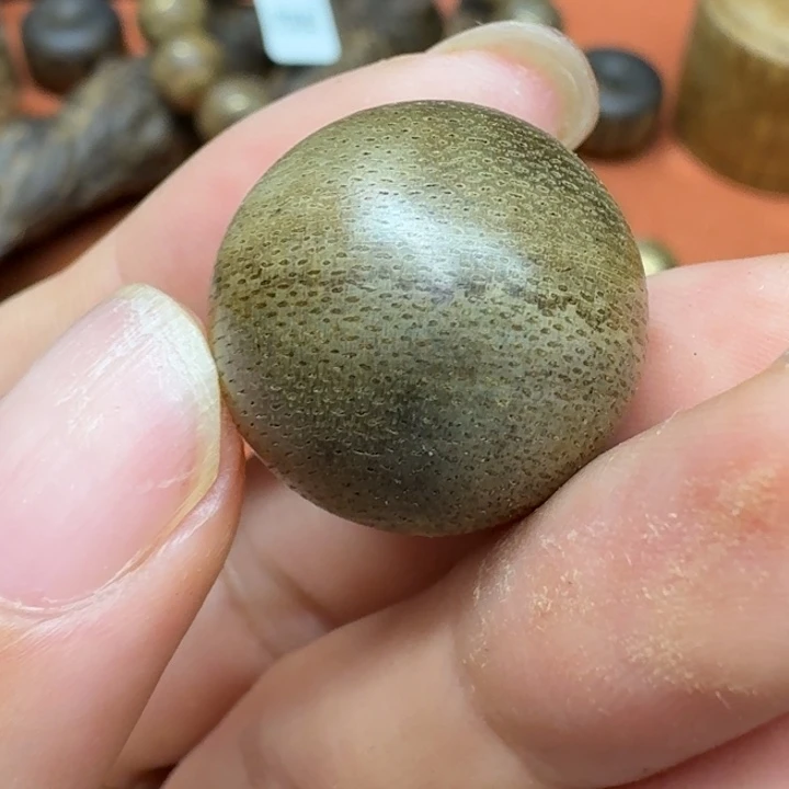 大叶紫檀（黑酸枝木类）