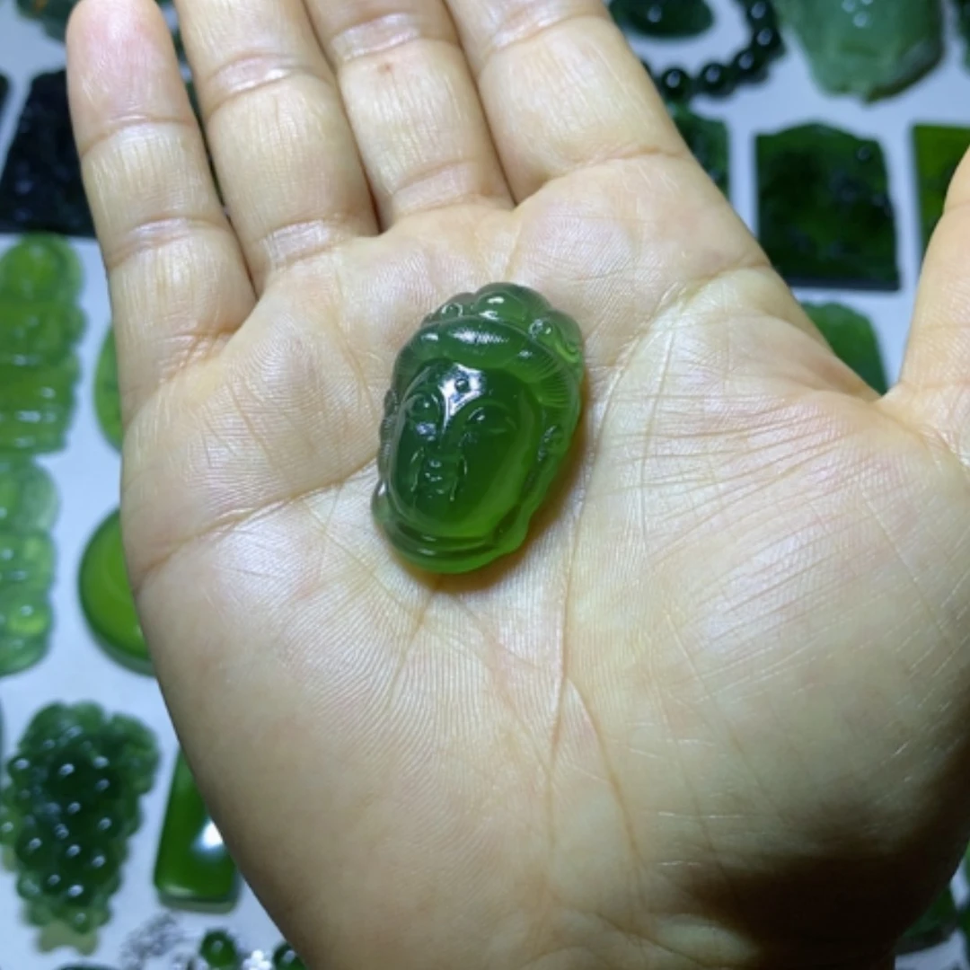 【闪购商品】未镶嵌蛇纹石玉颈饰