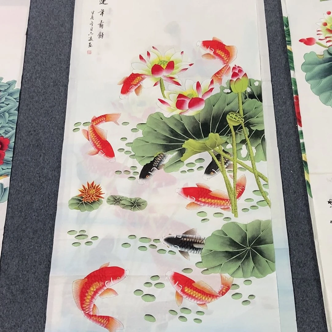 国画四尺工笔九鱼一副