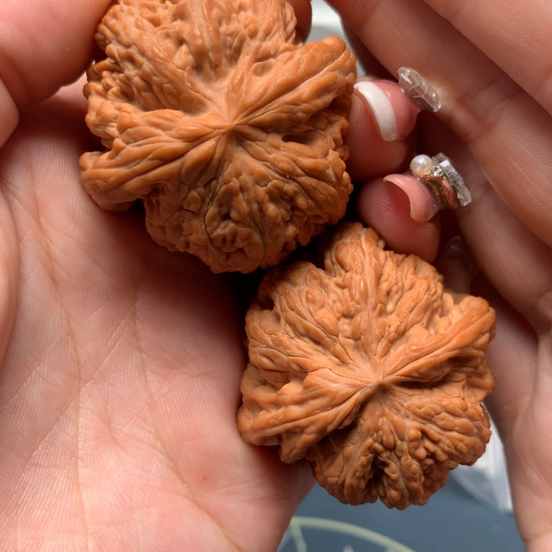 文玩核桃把件南****执43-18494-02