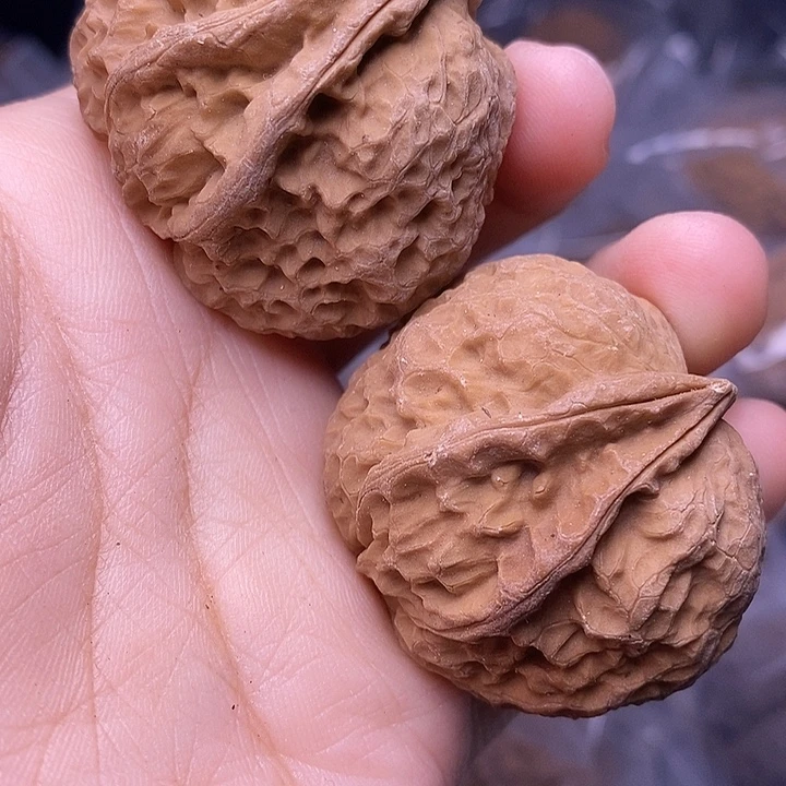 文玩核桃吊坠   90
