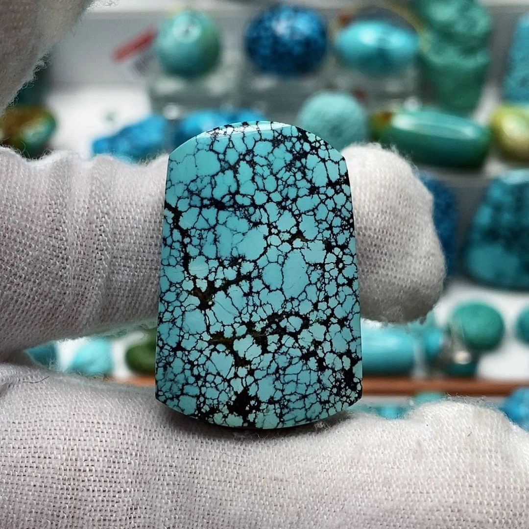 绿松石未镶嵌天然原矿 带武汉地大证书