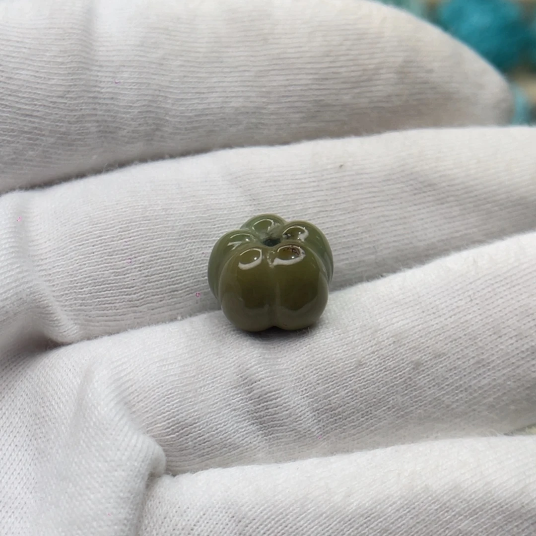 绿松石未镶嵌颈饰卡12.7-9