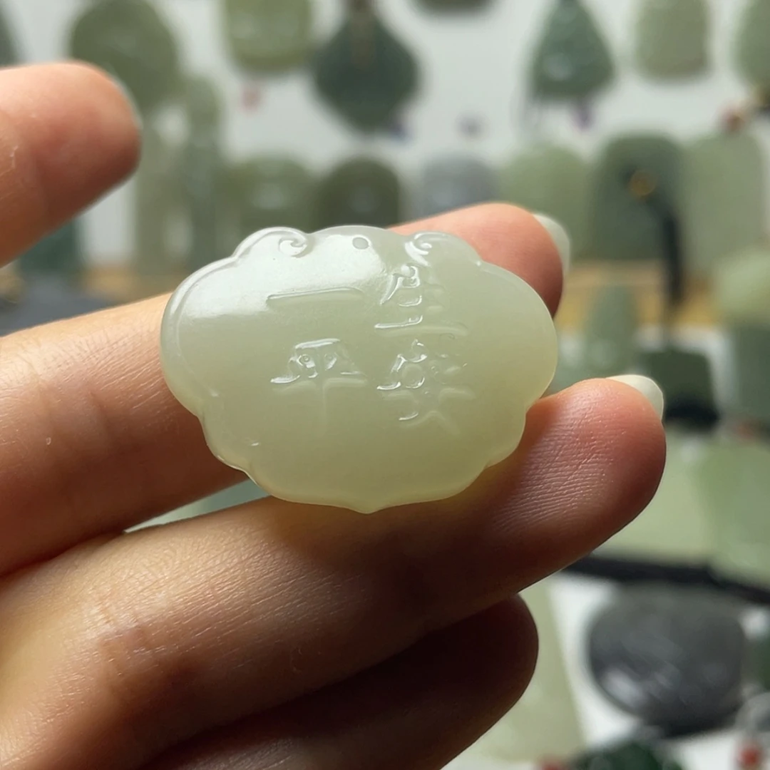 【闪购商品】和田玉未镶嵌车挂