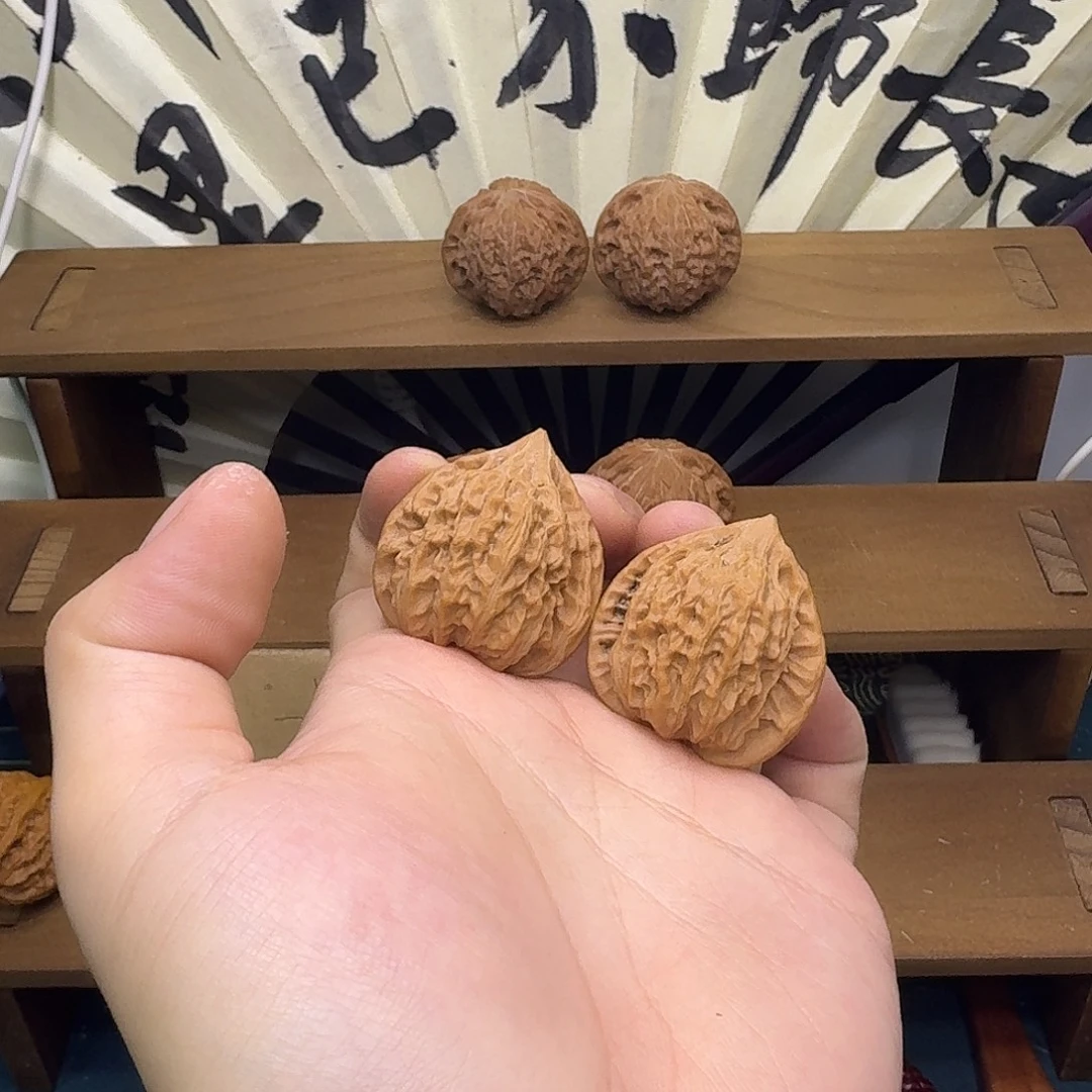 文玩核桃吊坠火焰