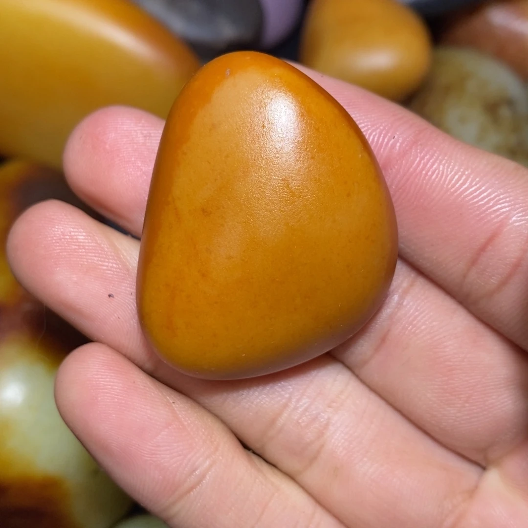 和田玉未镶嵌珠宝奇石