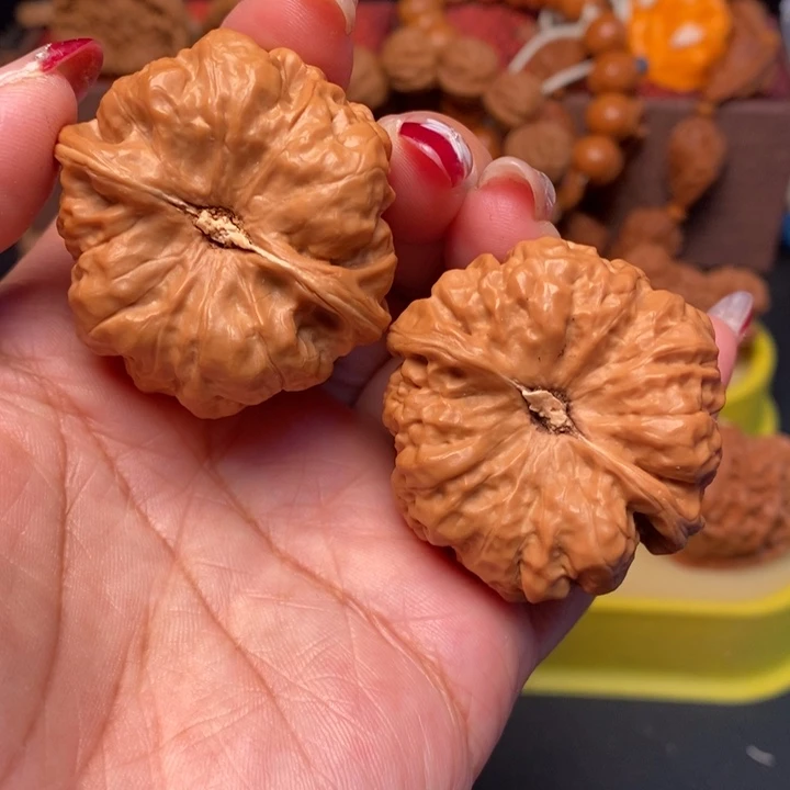 文玩核桃吊坠42蛤蟆头