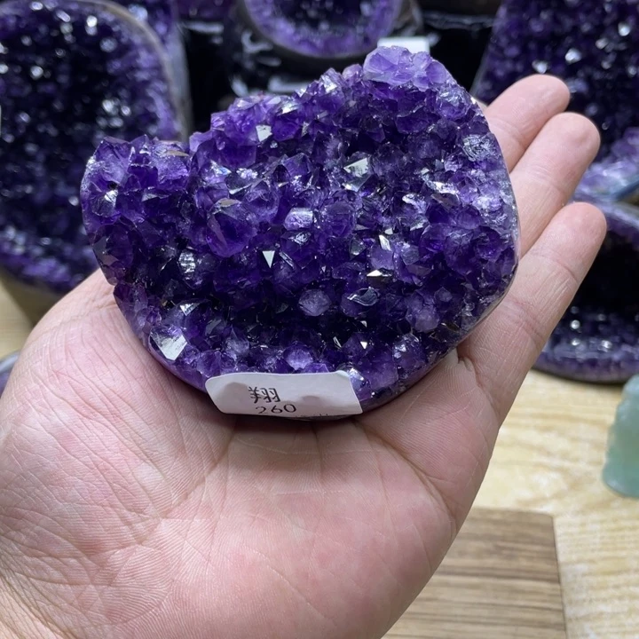 未镶嵌大型摆件(非配饰)紫晶