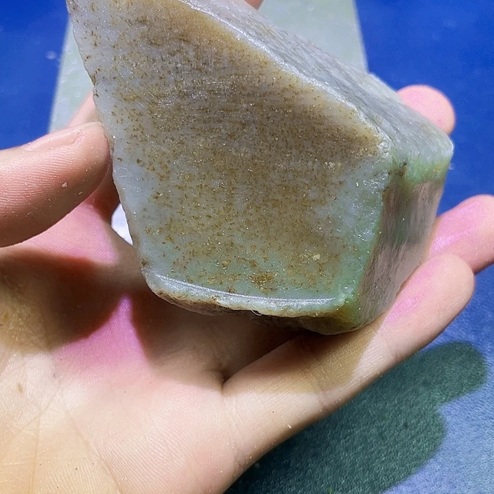 未镶嵌和田玉（糖玉）珠宝半成品