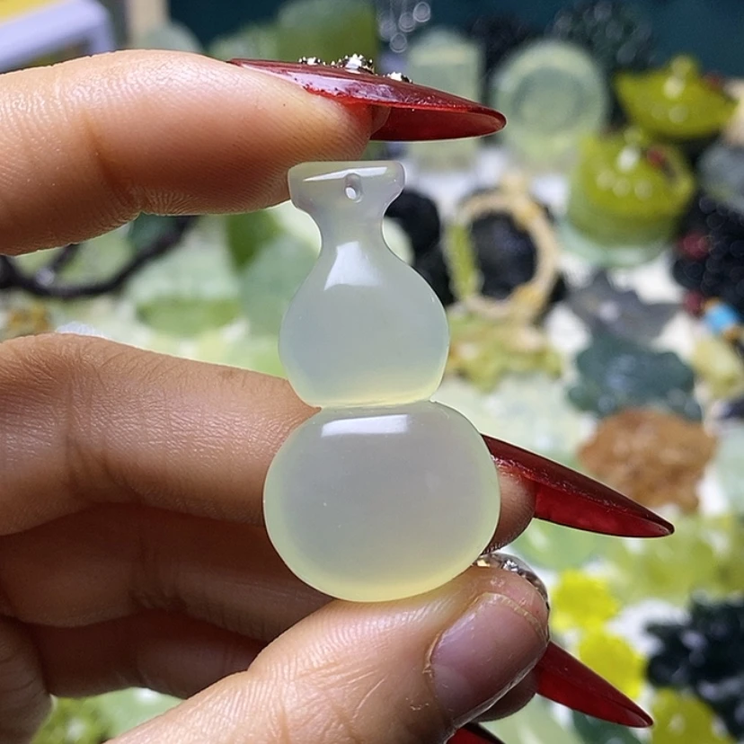 【闪购商品】蛇纹石玉颈饰未镶嵌