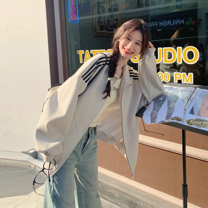 休闲运动风外套女春秋款2025新款小众设计感韩系慵懒风竖条纹夹克