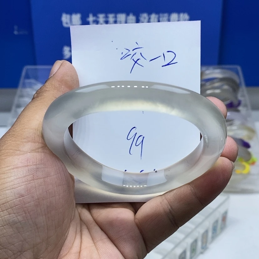【闪购商品】手镯玛瑙/玉髓未镶嵌再****?