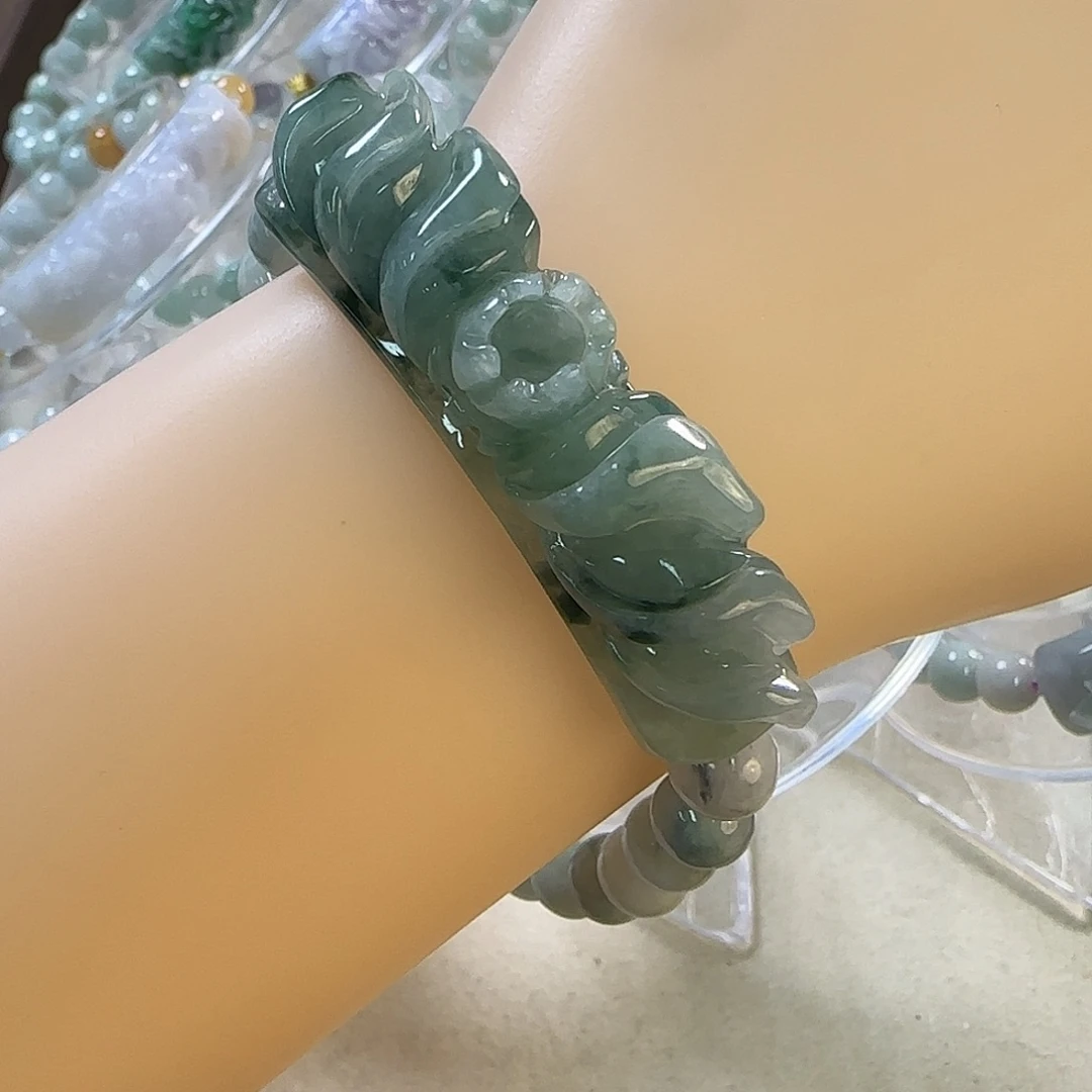 颈饰未镶嵌翡翠手牌