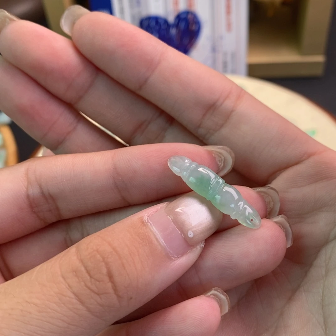 暗***袖翡翠未镶嵌颈饰11215