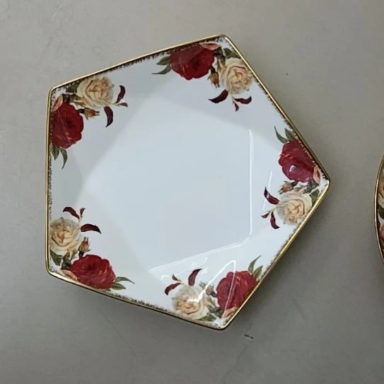 新疆西藏拍2个包邮金秋玫瑰手工拍金口径20厘米高4厘米立体五角盘