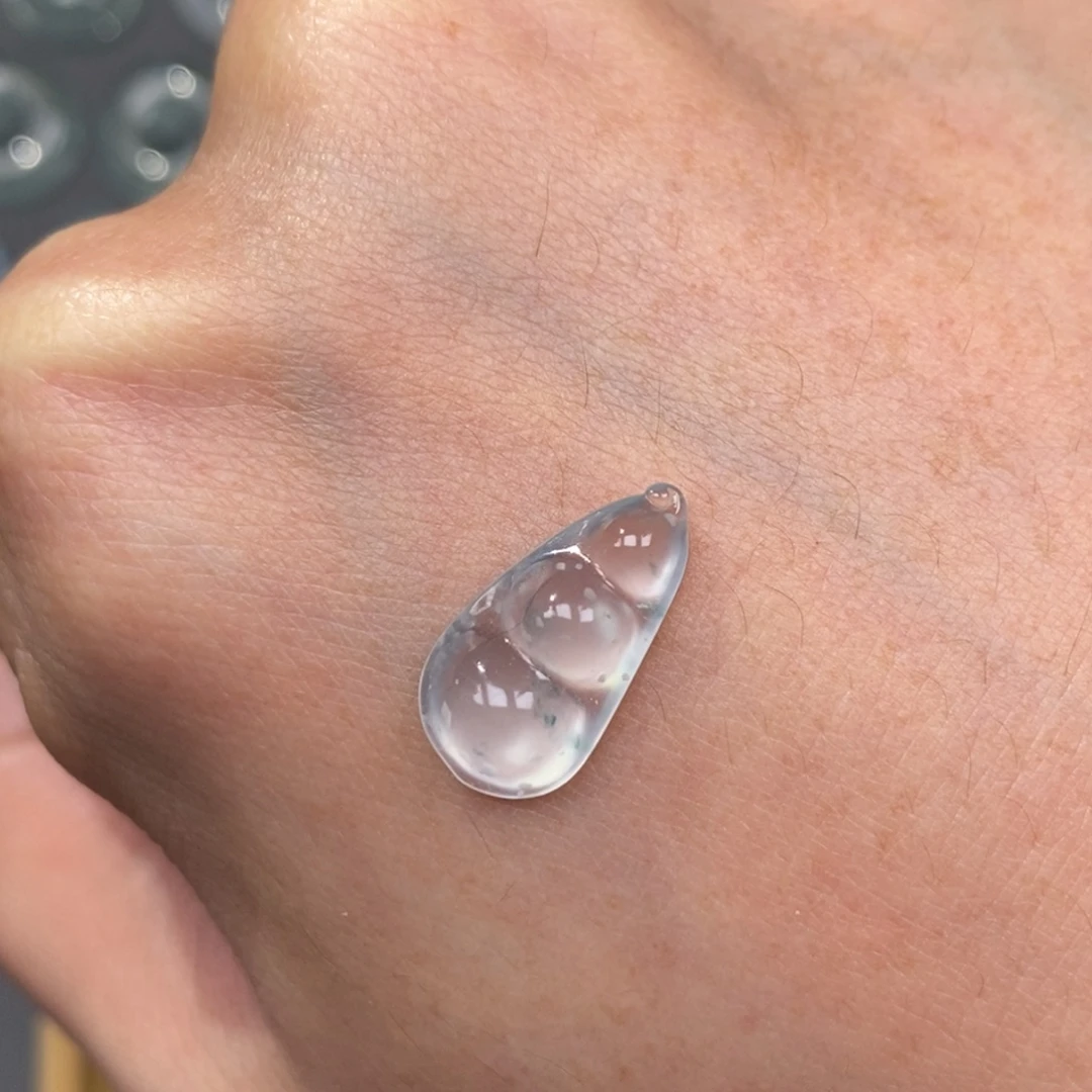 翡翠未镶嵌颈饰福豆