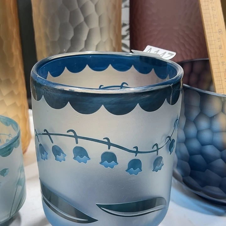 手工艺品琉璃兰色砂雕花瓶花器高20口13