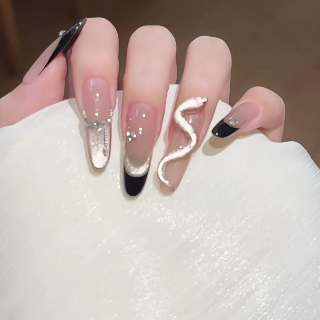 【UE原创】手工穿戴甲财阀千金长款法式爆闪猫眼银蛇显手白白气