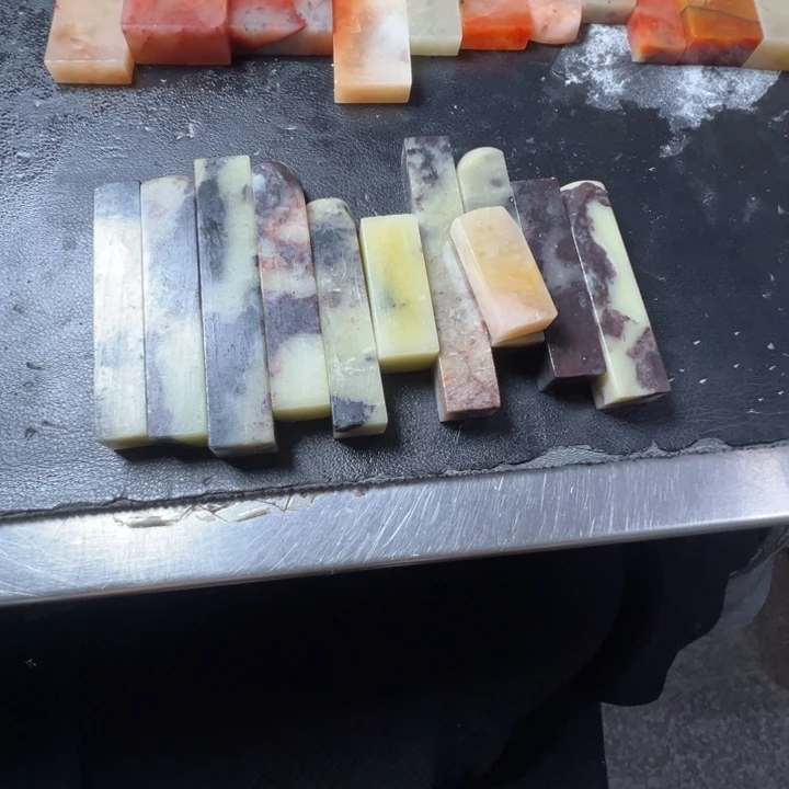 青田石鹿***人青田印石