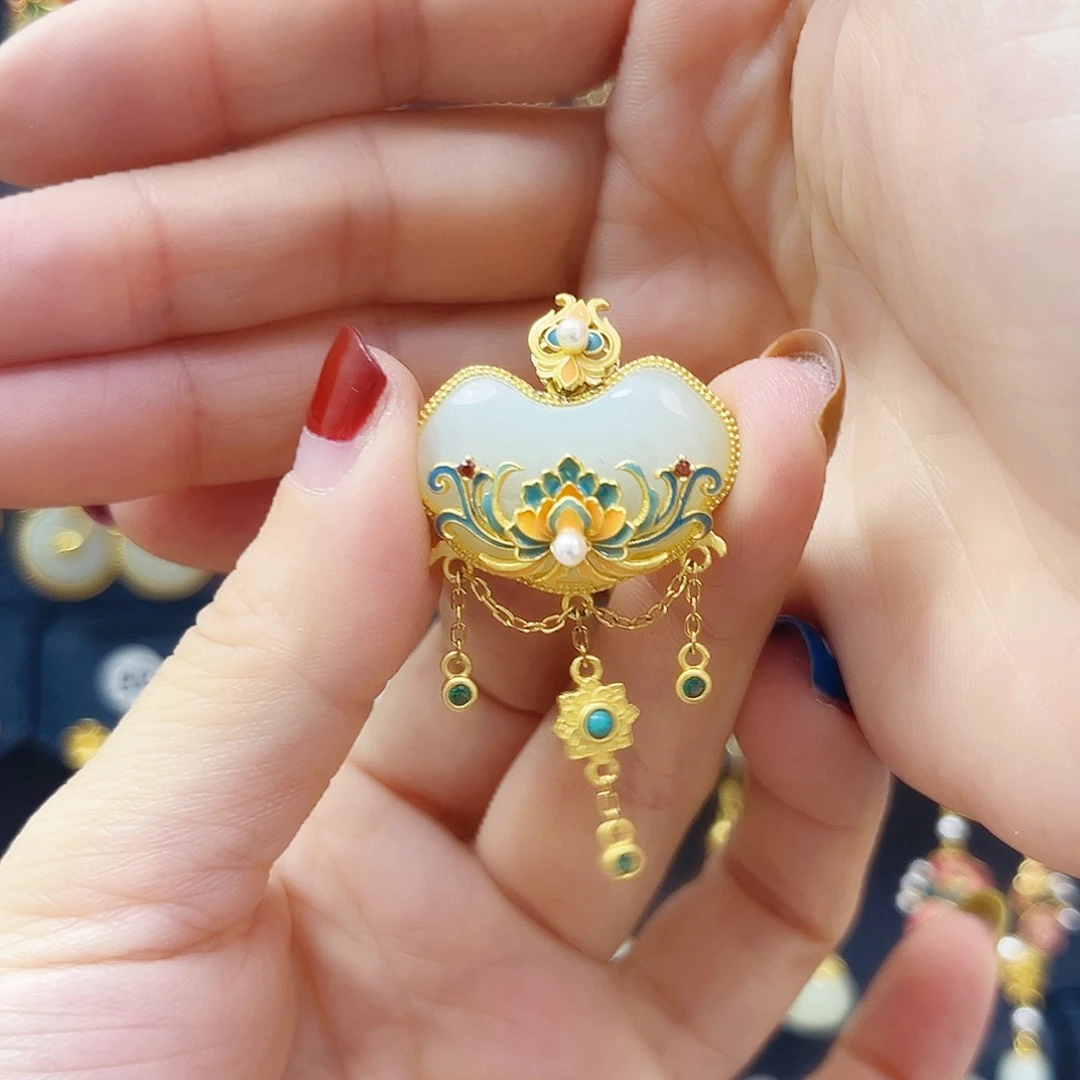 和田玉银S925镀金镶嵌颈饰