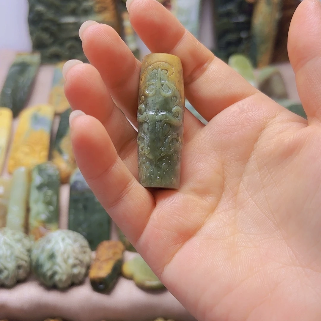 岫岩河磨玉（透闪石质玉）未镶嵌挂件