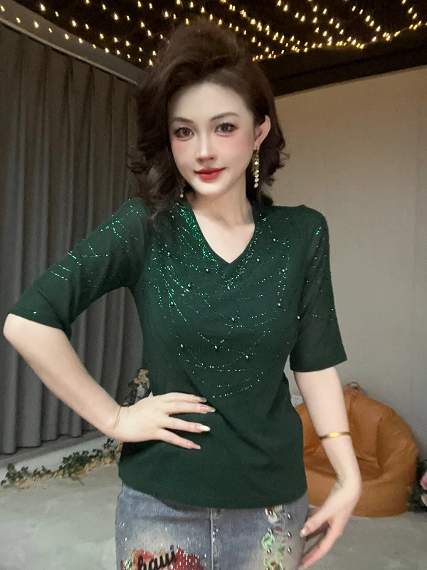 【夏季新款】V领亮钻项链款钉珠爆款洋气时尚烫钻五分袖短袖女3078