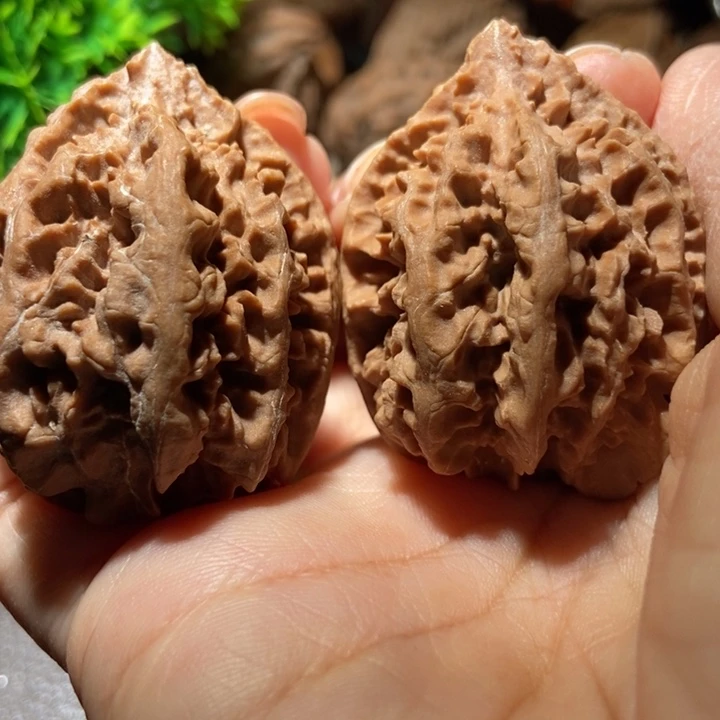 把件文玩核桃东北楸子小雪59