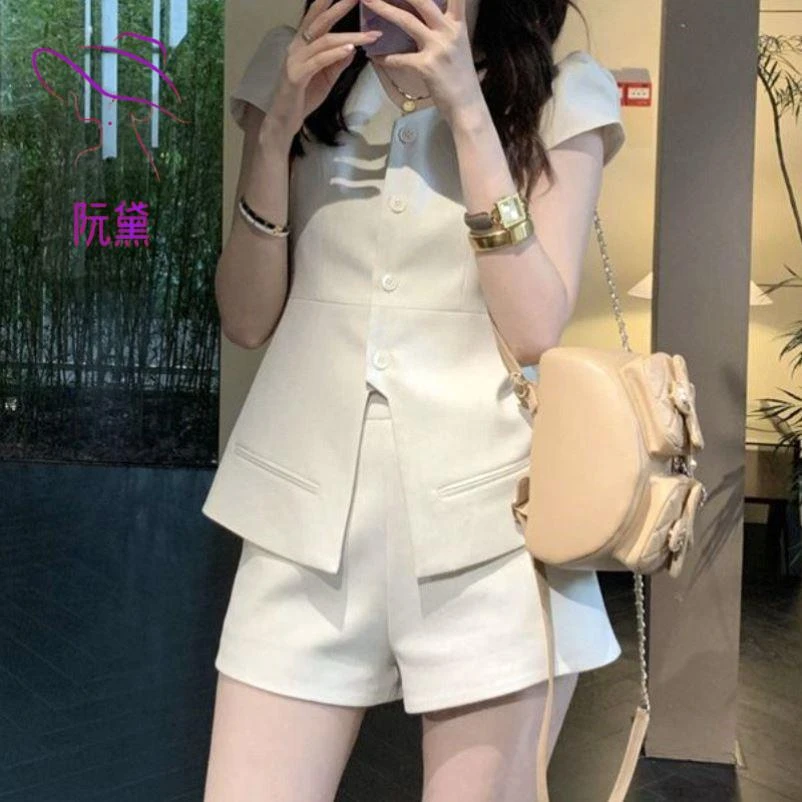 阮黛高级感气质优雅小香马风甲短裤两件套2025夏季新款时尚套装女