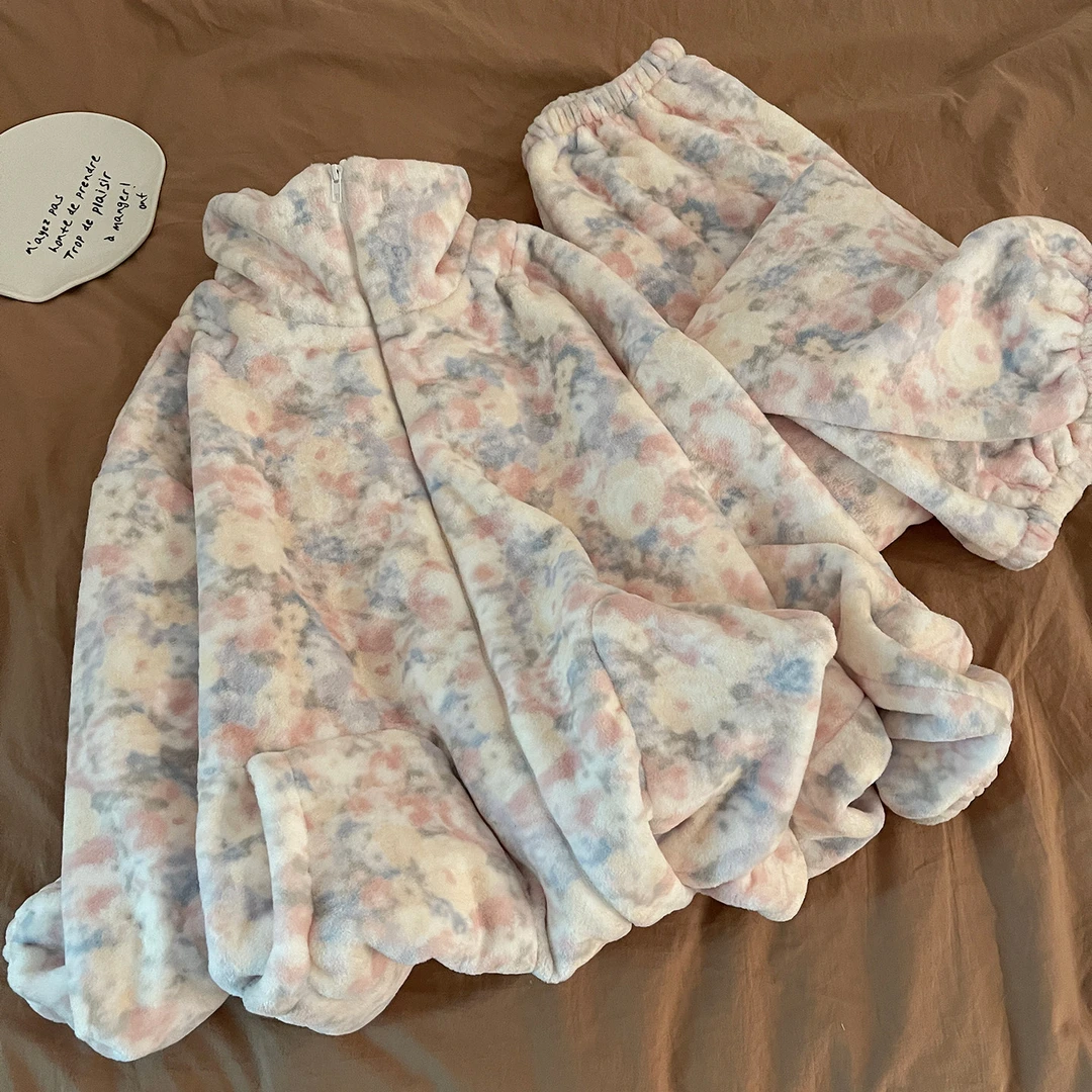 学生珊瑚绒睡衣女款冬季加绒加厚高领拉链保暖彩色晕染家居服套装