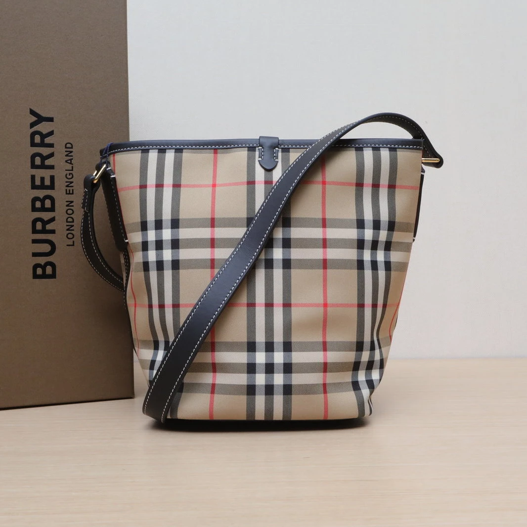 未使用 BURBERRY/博柏利 【念念】 巴宝莉格子 帆布 水桶包