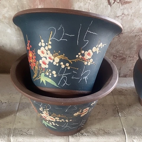 紫砂中国宜兴紫砂花盆，