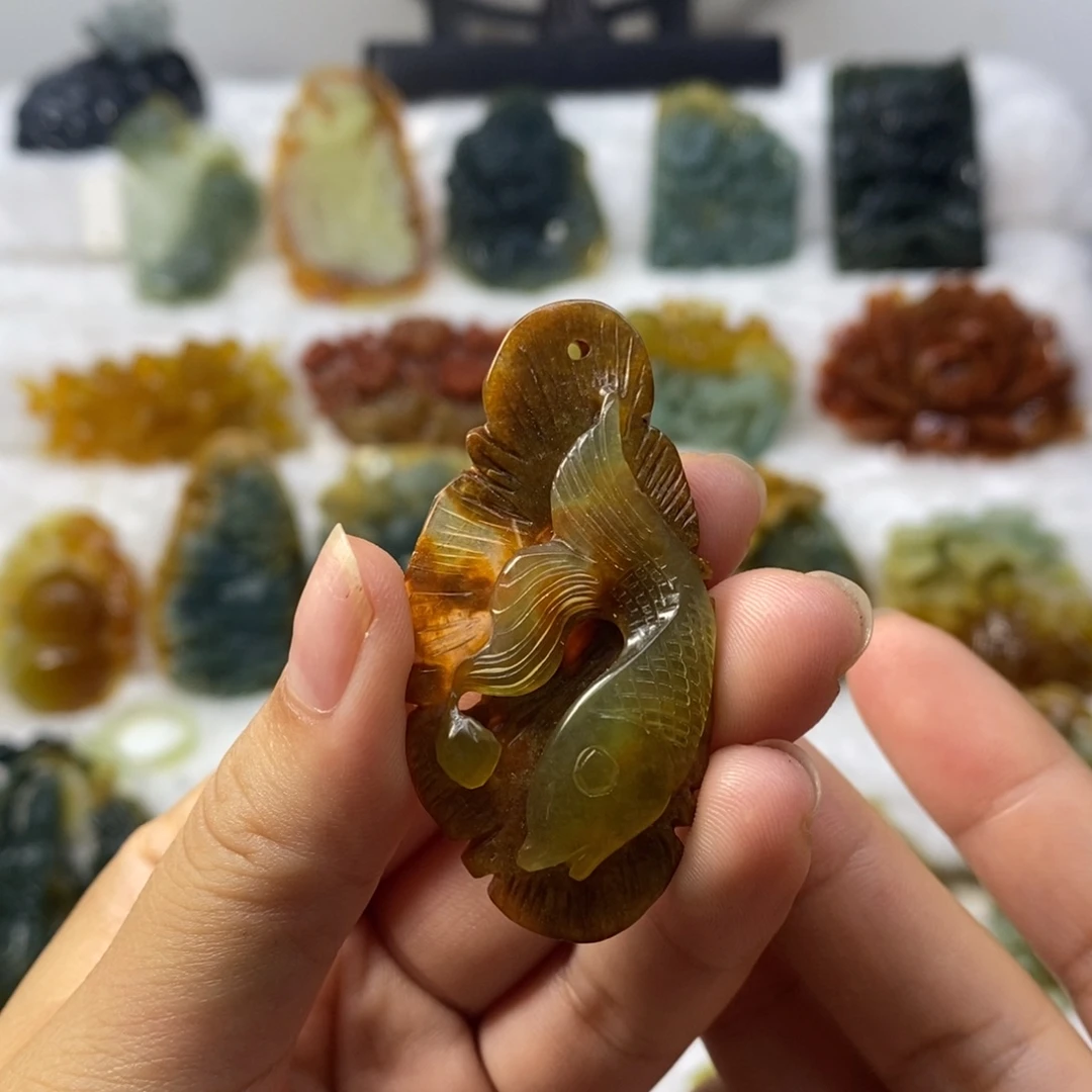 蛇纹石玉未镶嵌颈饰