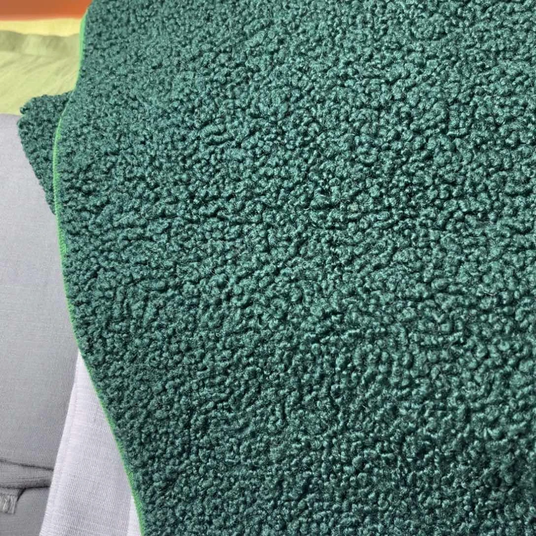 墨绿羊羔毛1.5米。