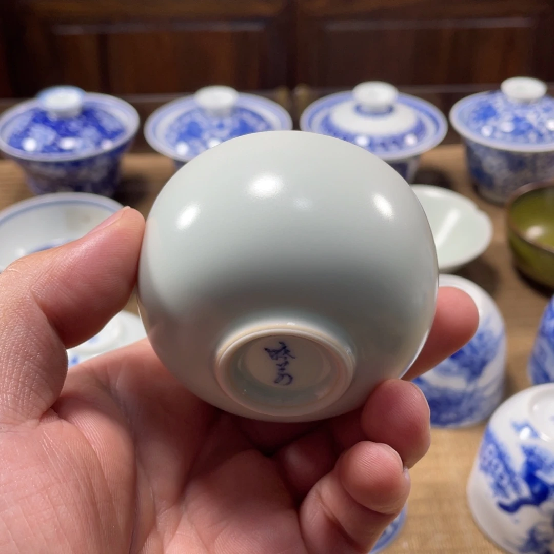 晓芳窑天青釉不开片圆口杯